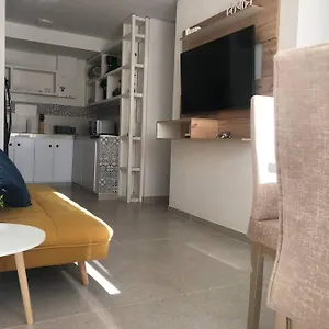 Acogedor En Cartagena/asequible Apartamento